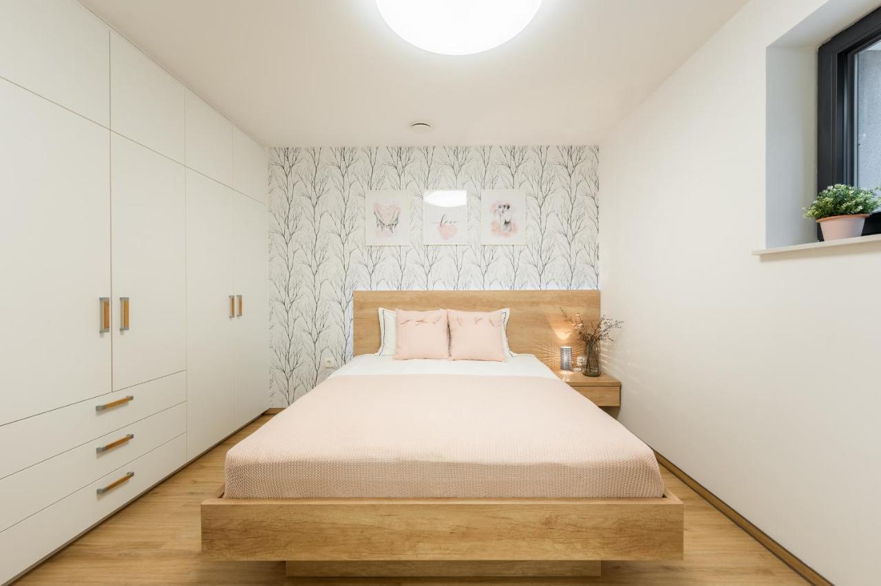 Gros Apartment Radece