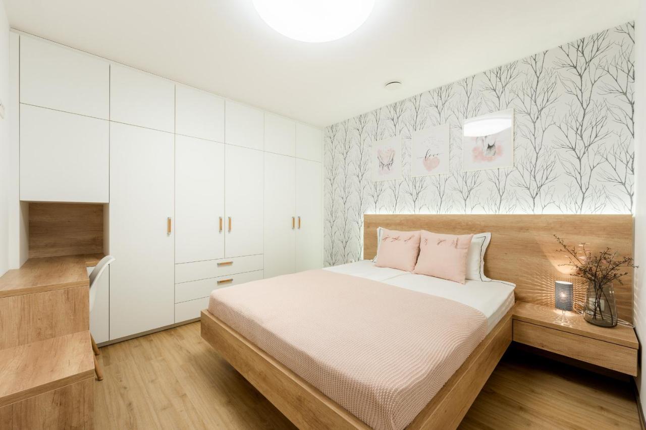 Gros Apartment Radece